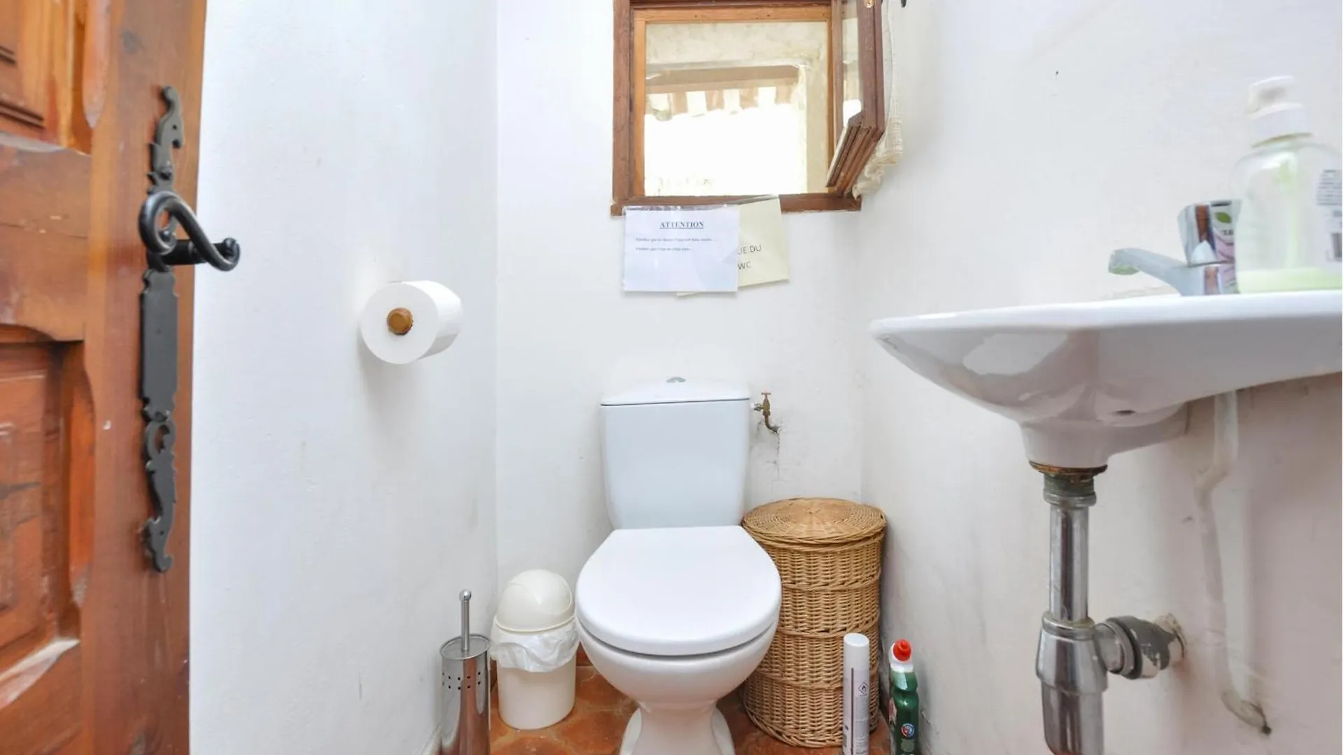 Holiday home Cozy Home In Vacheres With Private Swimming Pool, Can Be Inside Or Outside