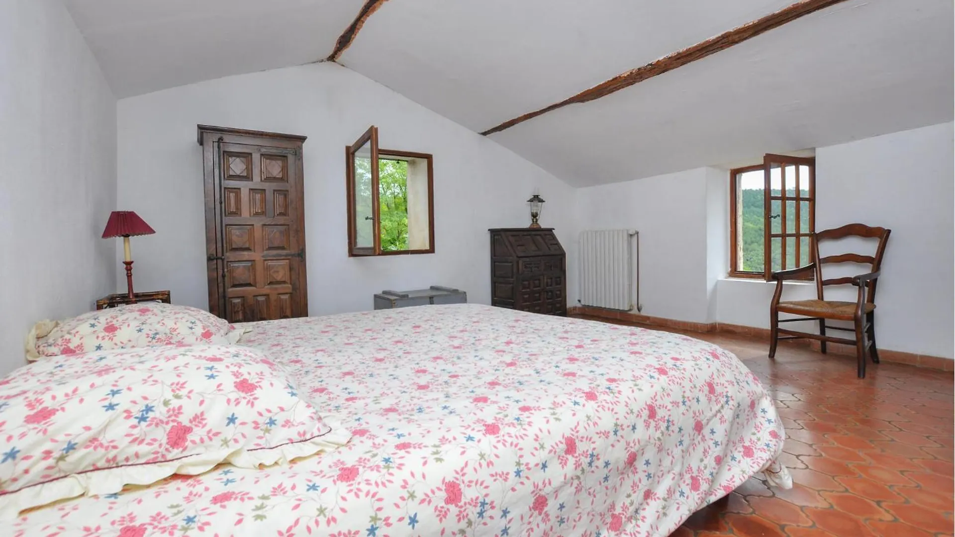 Cozy Home In Vacheres With Private Swimming Pool, Can Be Inside Or Outside