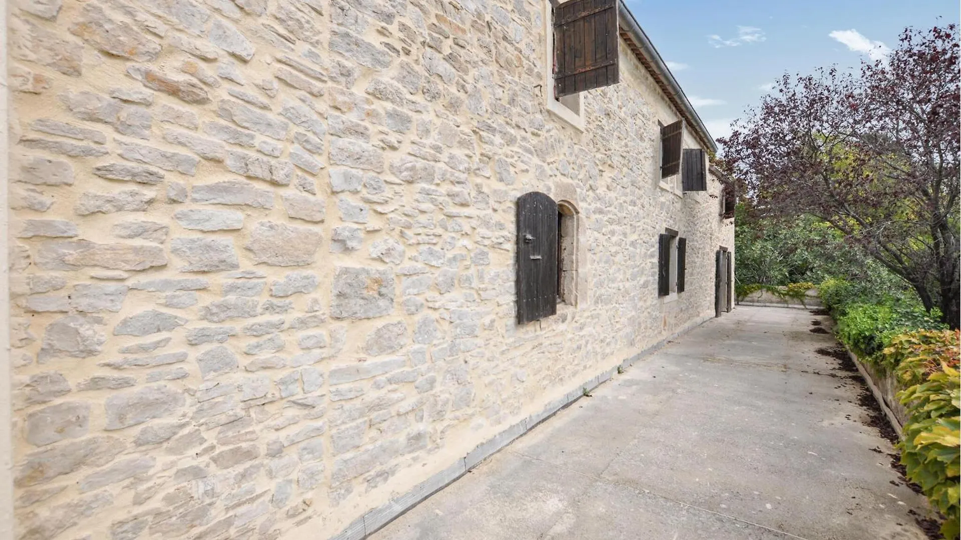 Holiday home Cozy Home In Vacheres With Private Swimming Pool, Can Be Inside Or Outside France