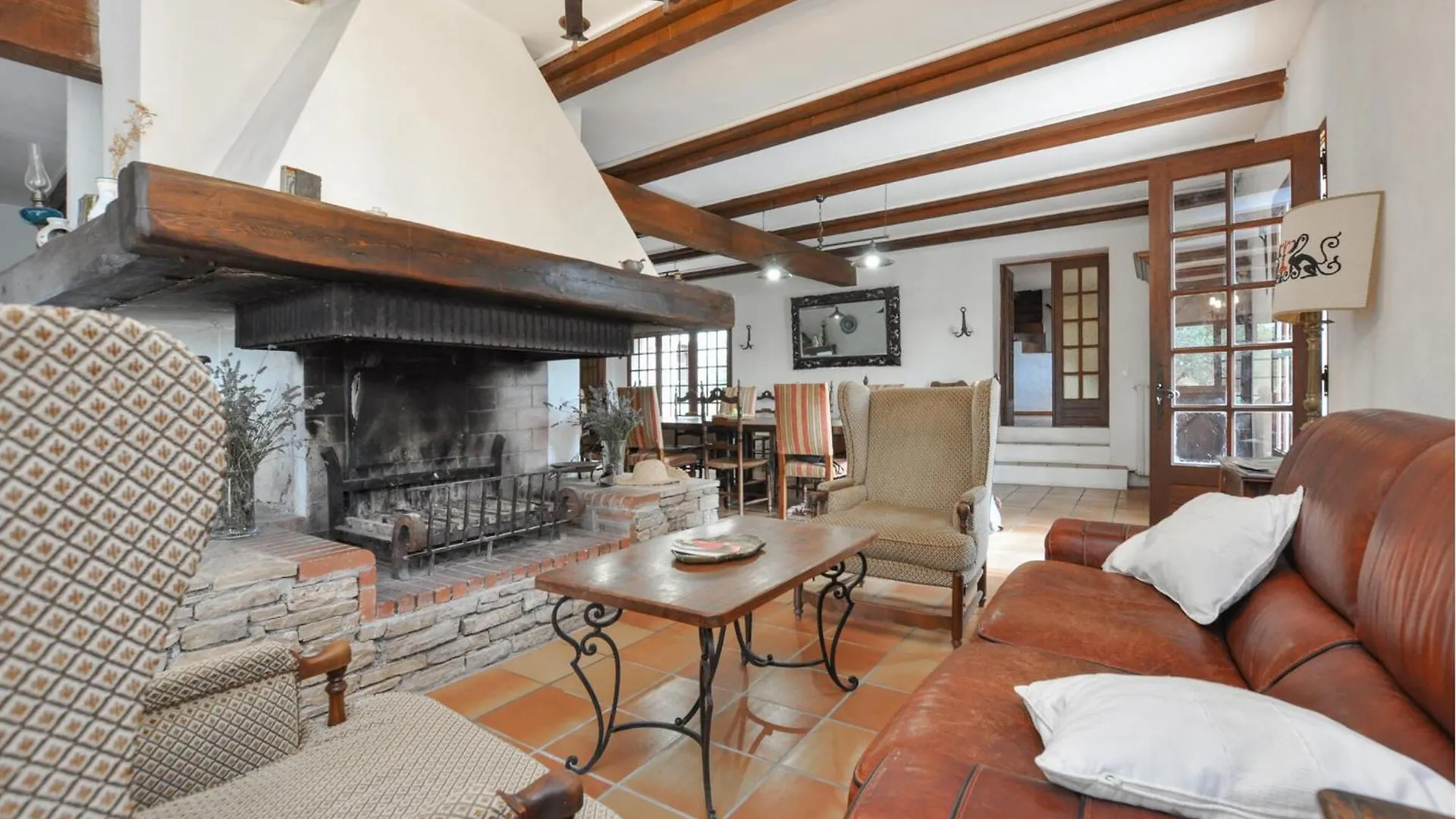 Cozy Home In Vacheres With Private Swimming Pool, Can Be Inside Or Outside
