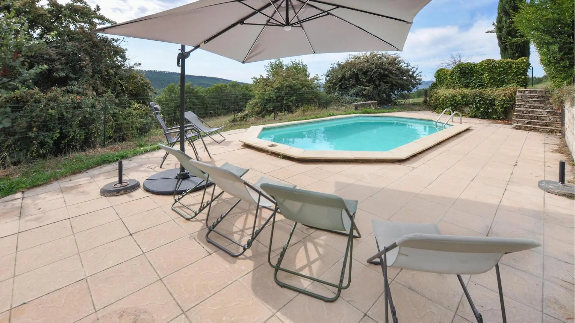 Cozy Home In Vacheres With Private Swimming Pool, Can Be Inside Or Outside 0*,