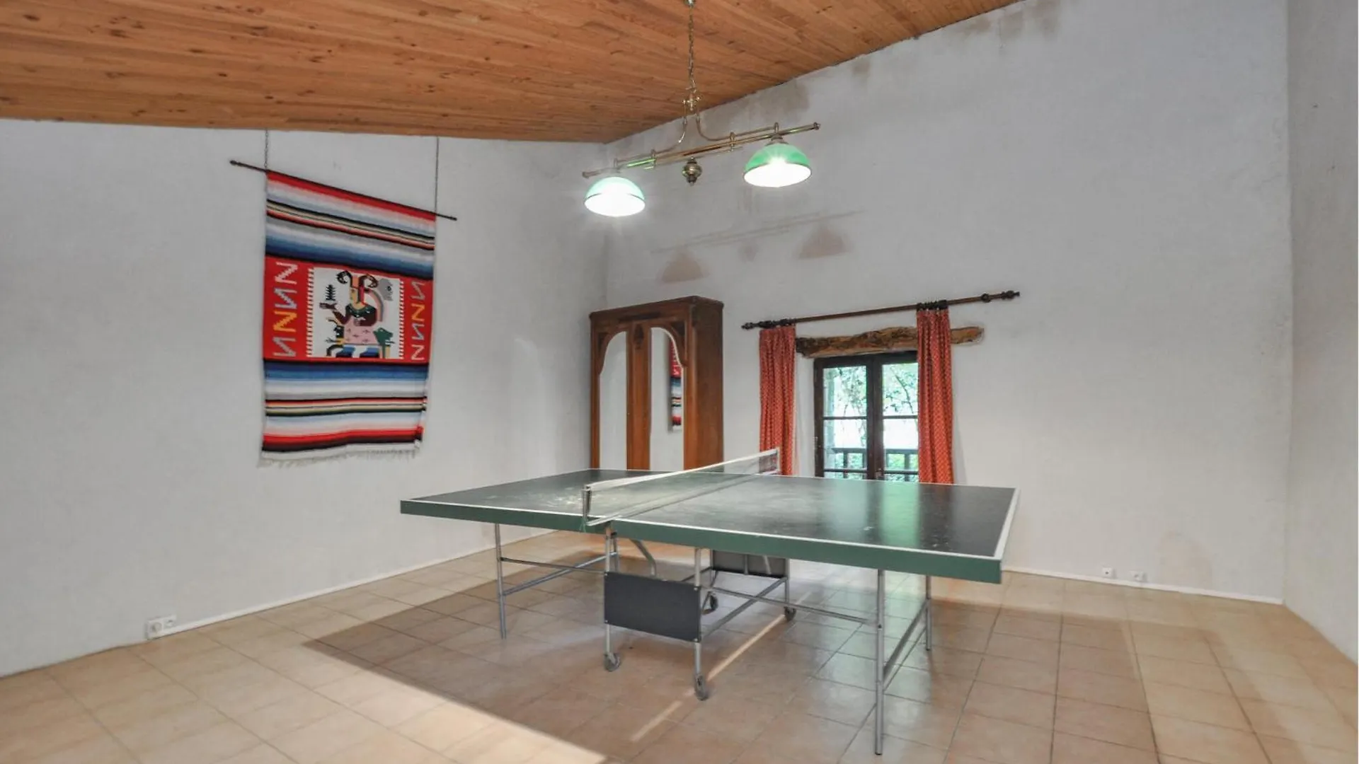 Cozy Home In Vacheres With Private Swimming Pool, Can Be Inside Or Outside