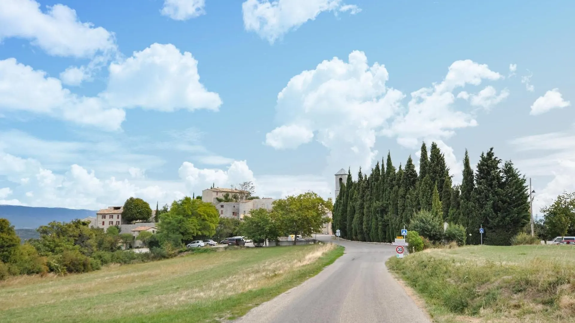 Cozy Home In Vacheres With Private Swimming Pool, Can Be Inside Or Outside Holiday home