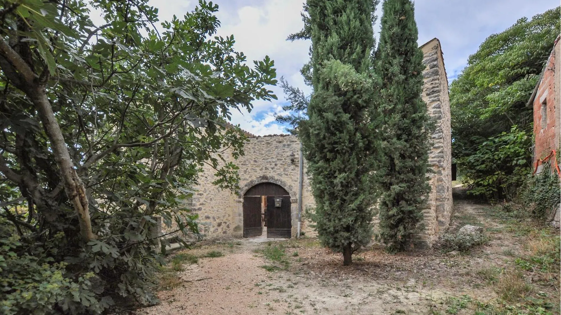 Cozy Home In Vacheres With Private Swimming Pool, Can Be Inside Or Outside